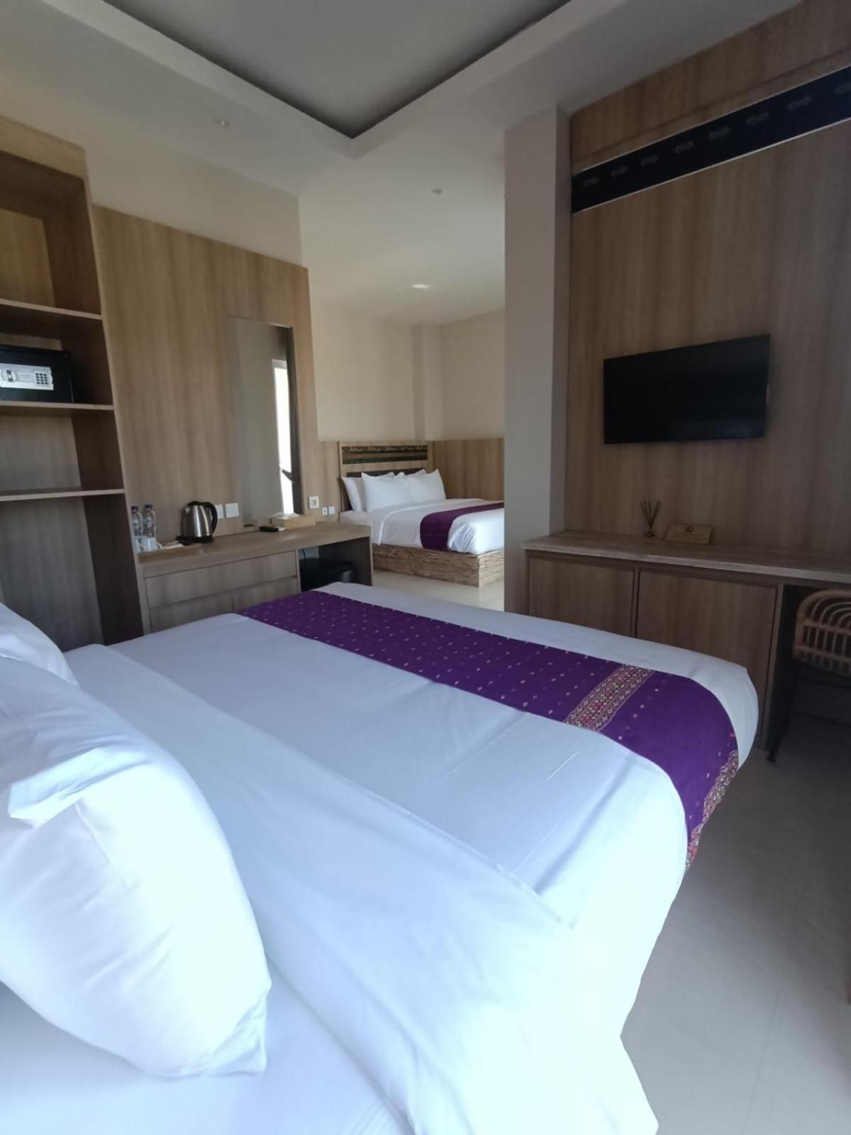 Dejavu 2.0 Hotel Bajo Komodo Labuan Bajo Dış mekan fotoğraf