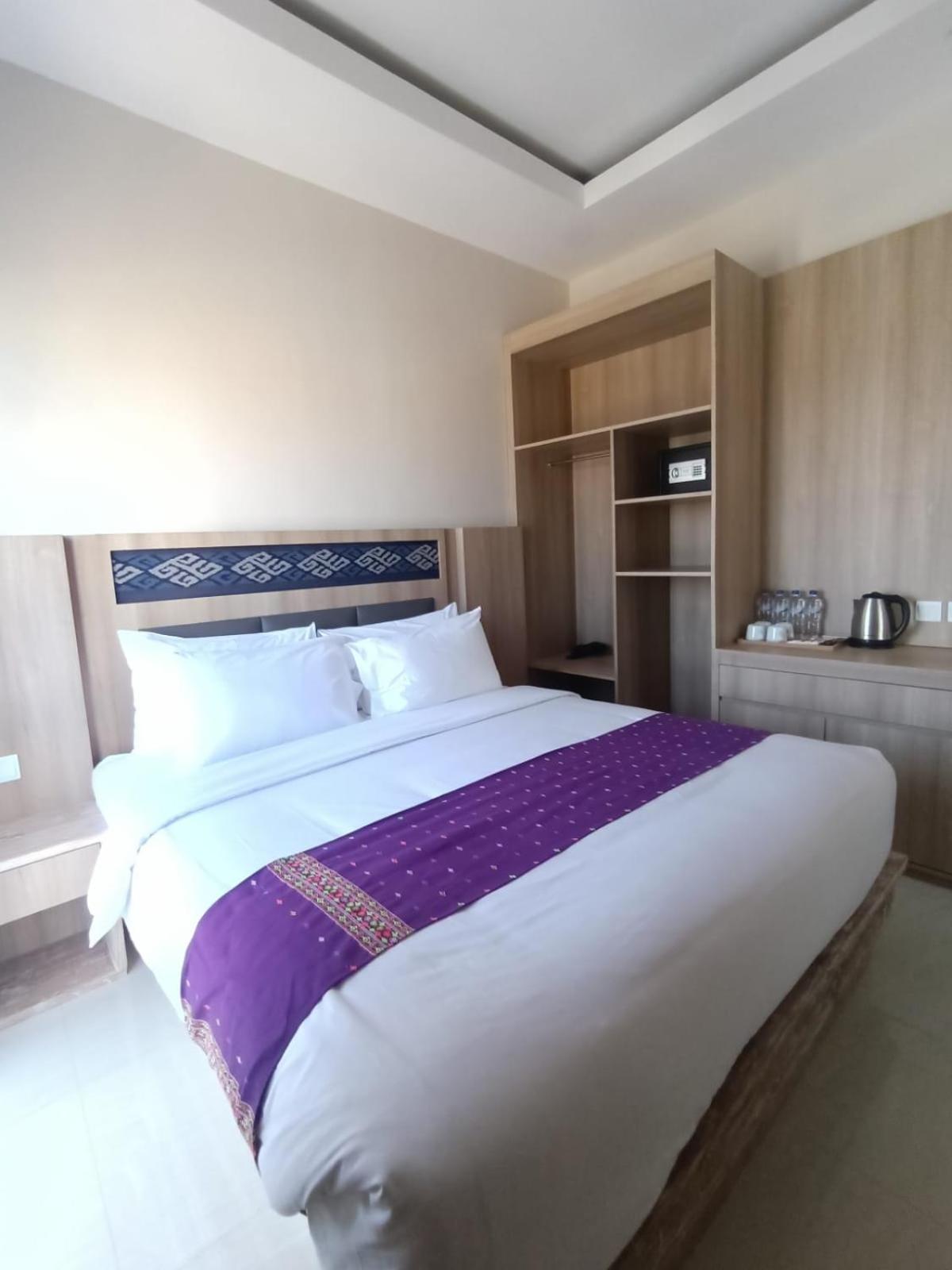 Dejavu 2.0 Hotel Bajo Komodo Labuan Bajo Dış mekan fotoğraf