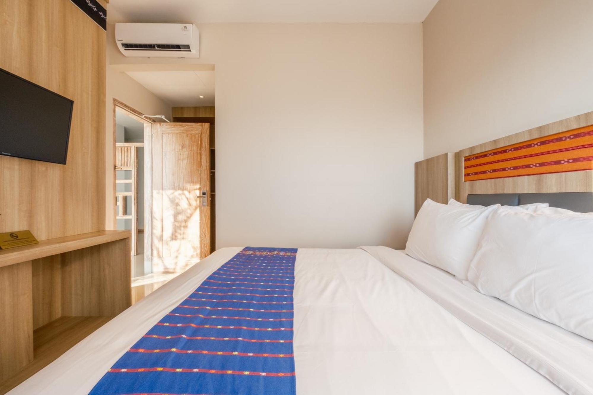 Dejavu 2.0 Hotel Bajo Komodo Labuan Bajo Dış mekan fotoğraf