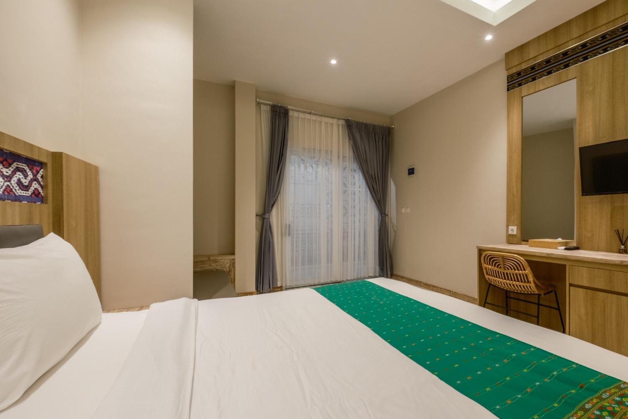 Dejavu 2.0 Hotel Bajo Komodo Labuan Bajo Dış mekan fotoğraf